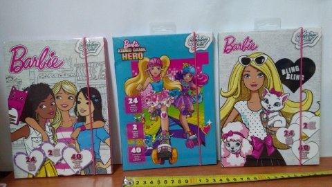Szkicownik 40szt. szablon 2szt. naklejki 24szt. BARBIE