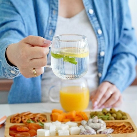 Szklanka borokrzemowa do gorących i zimnych napojów kubek szklany Resis Esther 380 ml