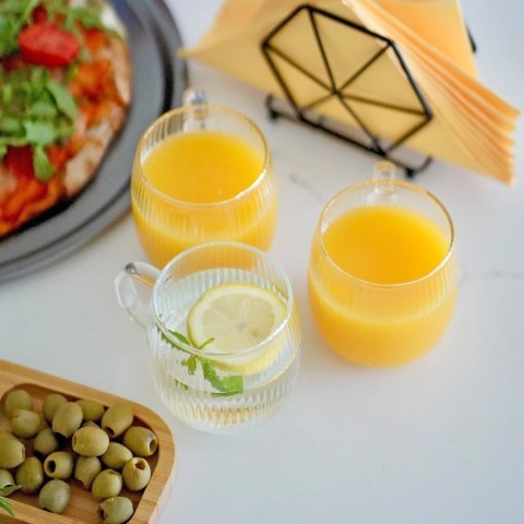 Szklanka borokrzemowa do gorących i zimnych napojów kubek szklany Resis Esther 380 ml